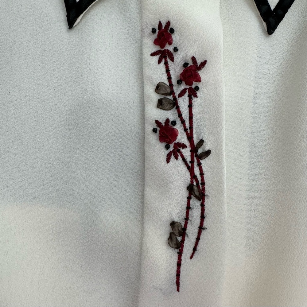 SOLD Koret VTG Ivory Floral Embroidered Button Up Shirt 18W Contrast Trim Blouse - Picture 3 of 6